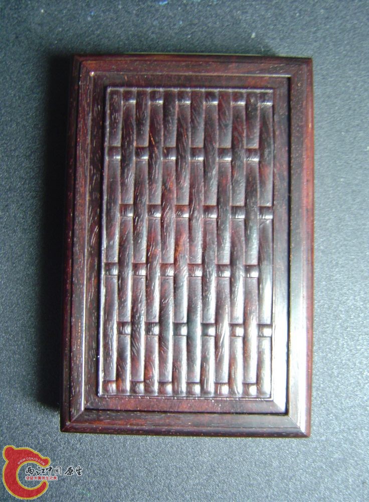 小叶紫檀2.jpg