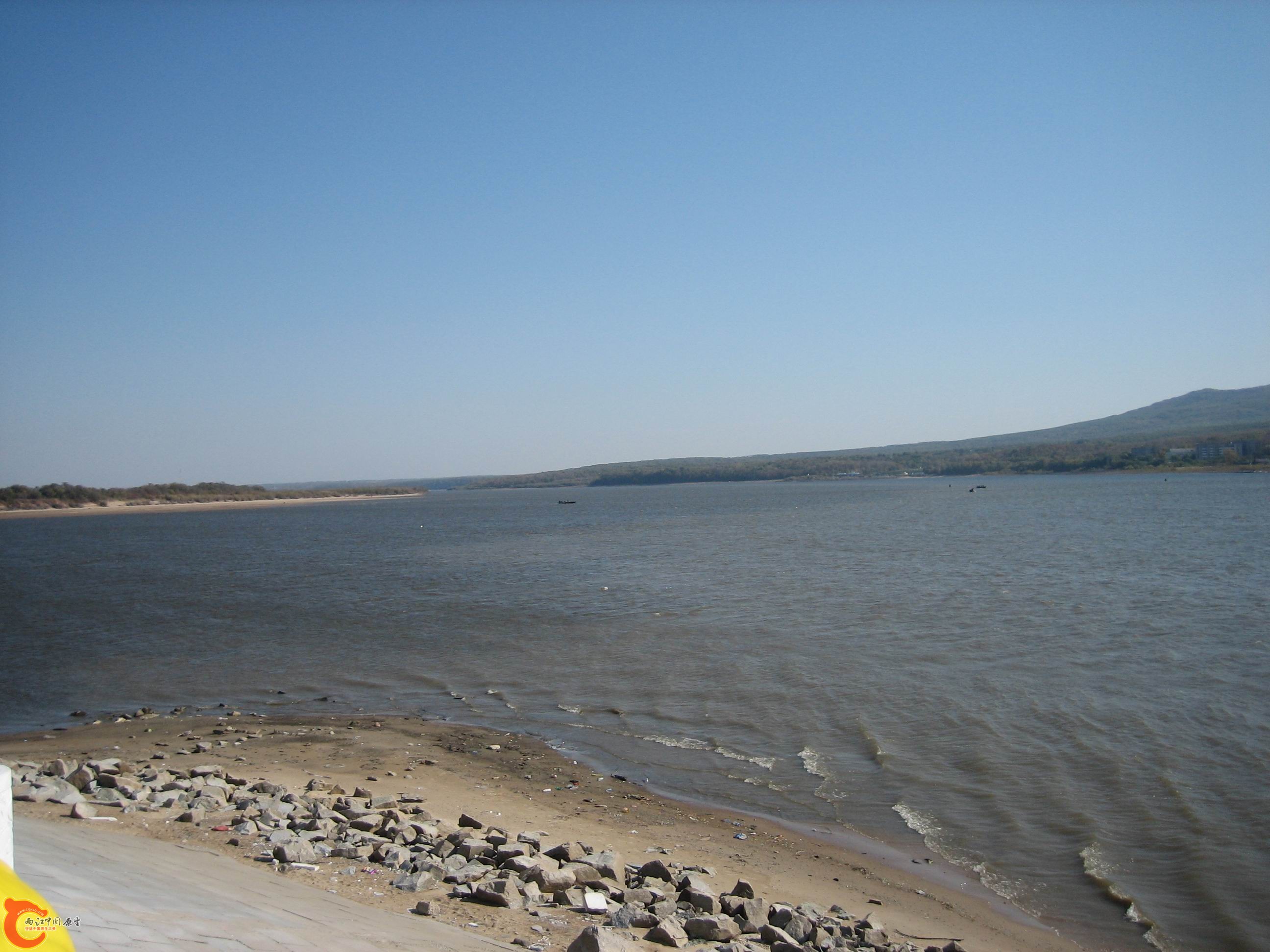 左侧为黑龙江右侧为乌苏里江