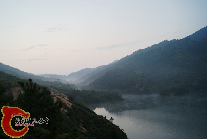 古墓.JPG