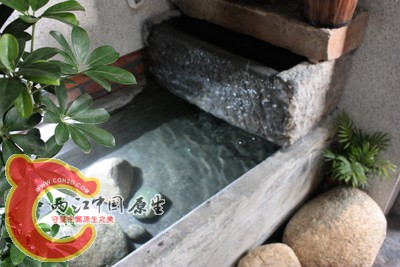 金鱼池01.jpg