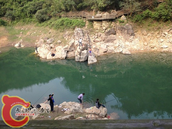 每天都是这几个专业的钓鱼人。