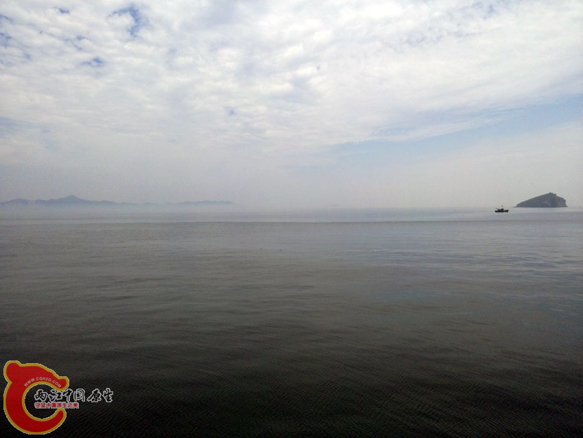 雾锁海面！