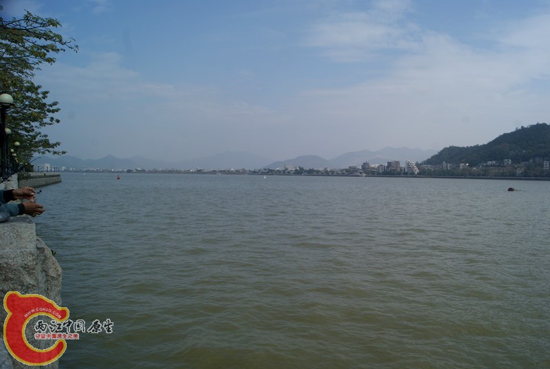 08.jpg