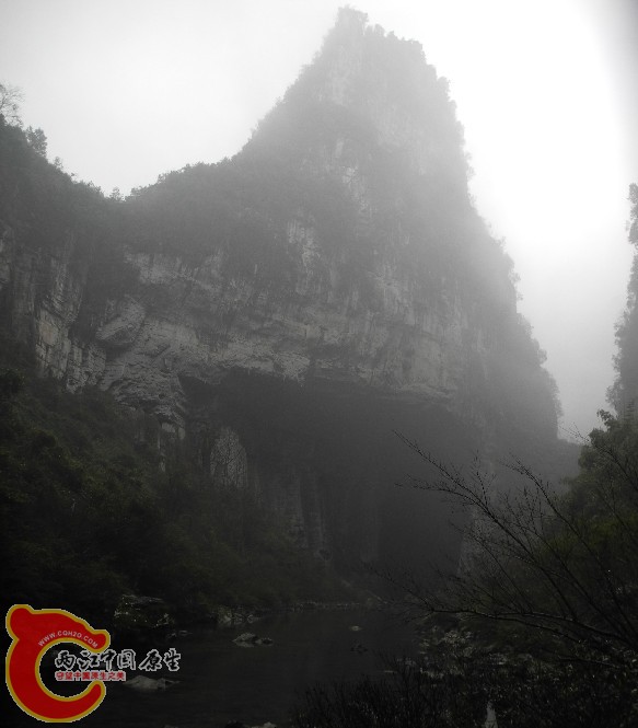 燕子洞上游一端.jpg