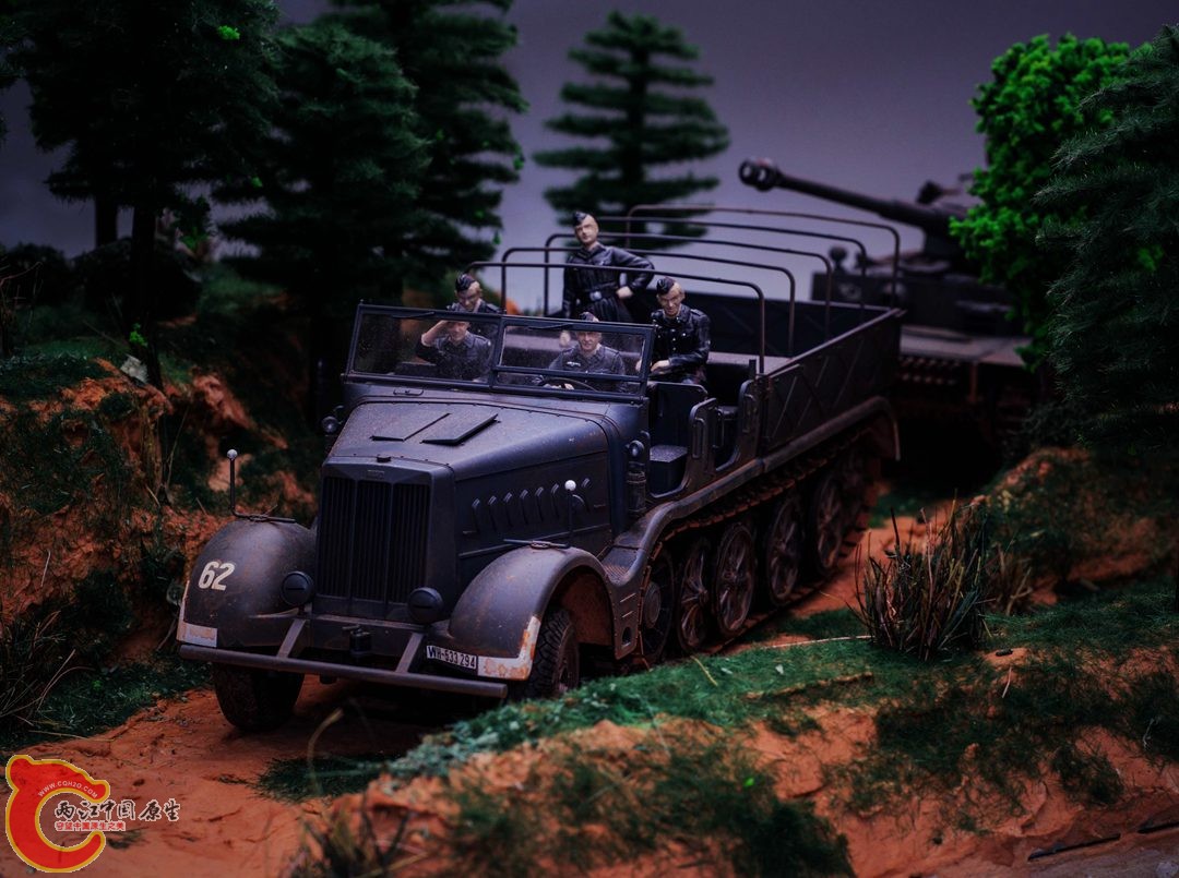 231950k2fr00j8rq480r0a.jpg