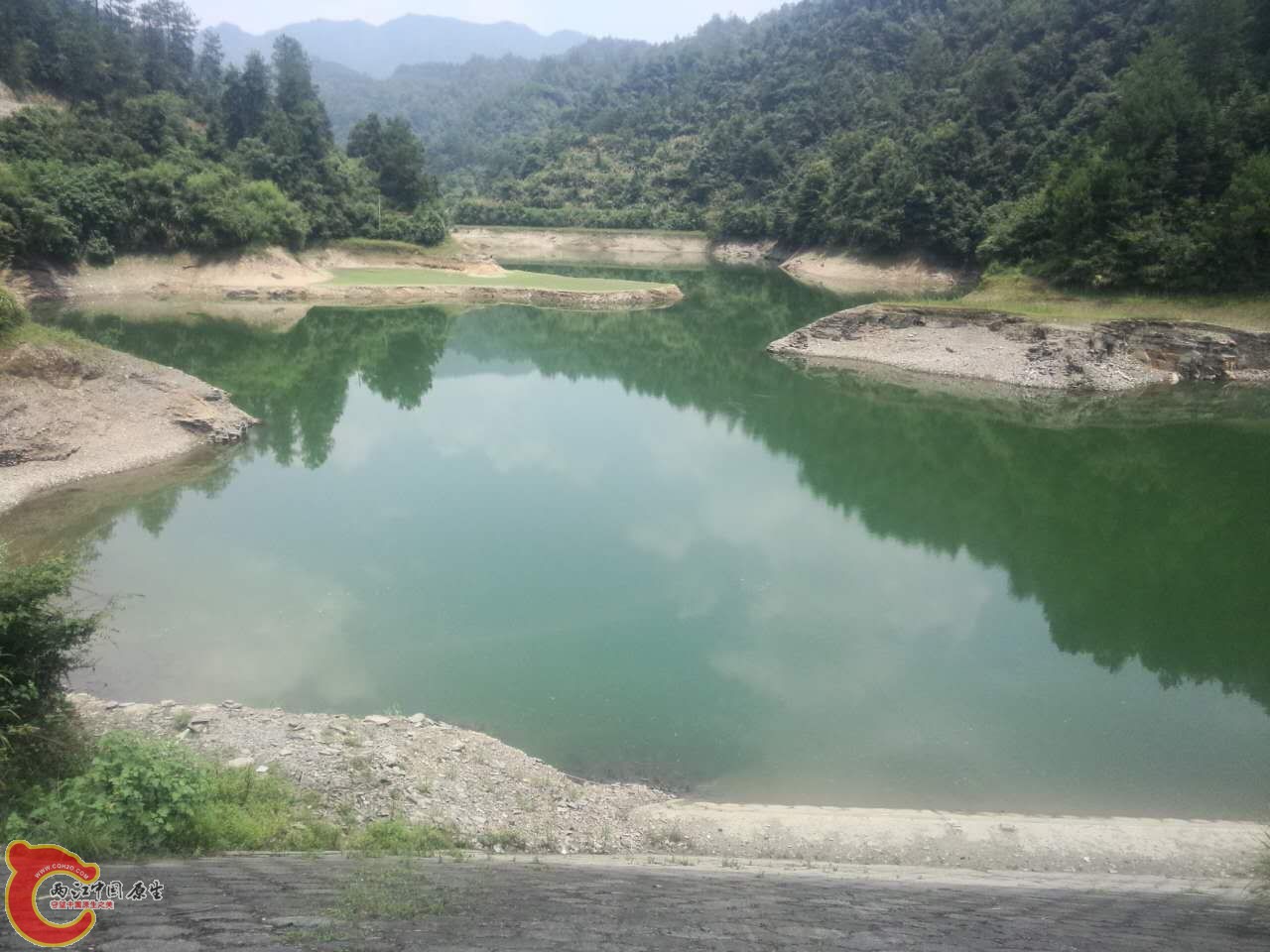水库