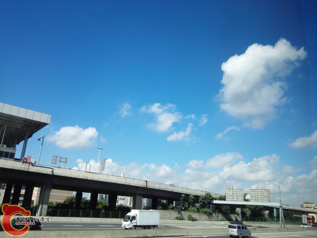 085233ppyfkkxxr3669ar9.jpg
