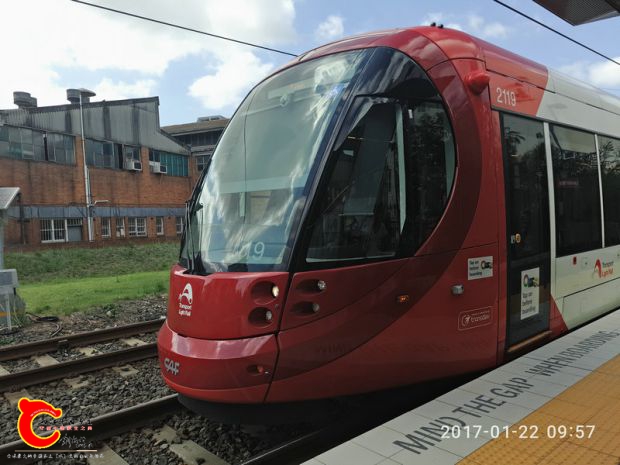 P70122-095730.jpg