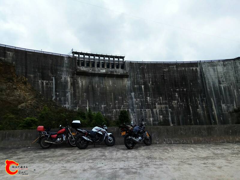040846r3cllslc4tllms1m.jpg