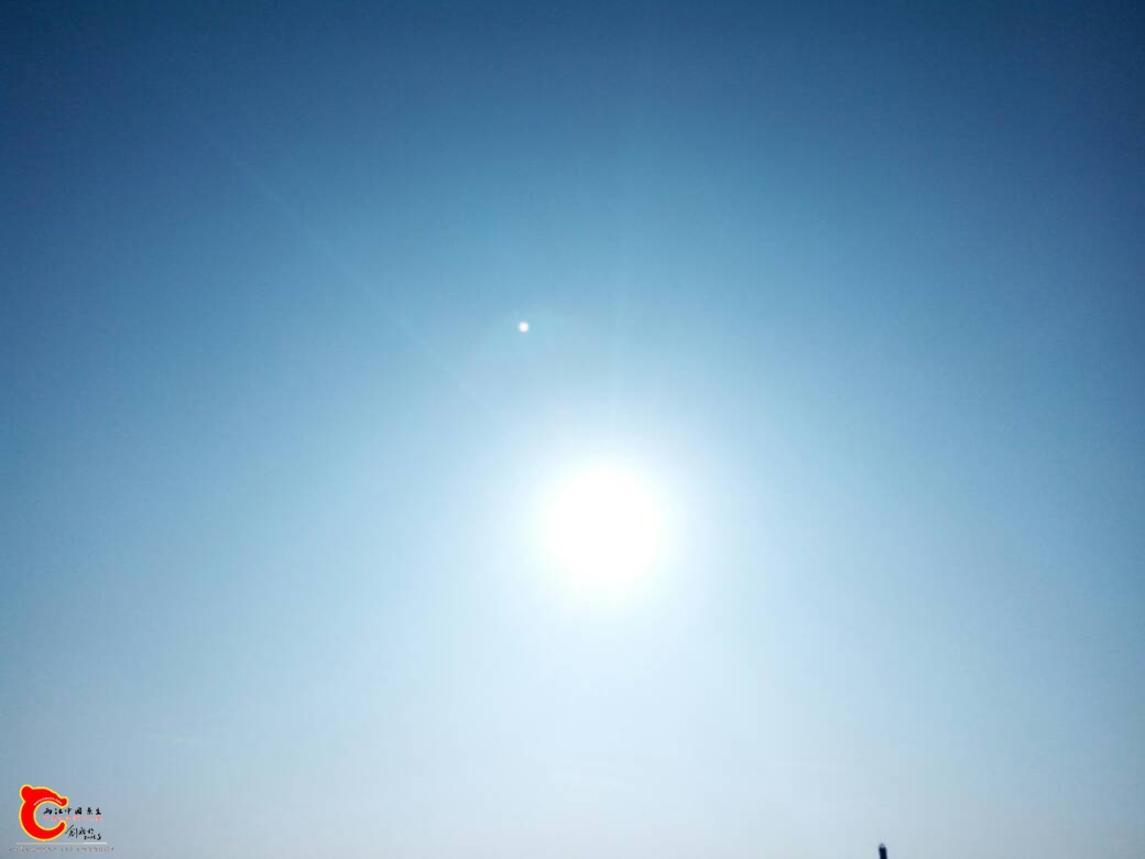 091551vunqgnqn7qxyqxeq.jpg