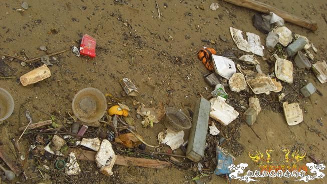 随拍，记录垃圾赣江