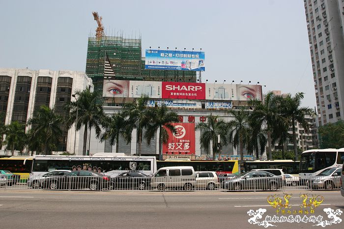[原创]现场直播...1小时前花地湾朝圣记..多图..非高速宽带莫进...
