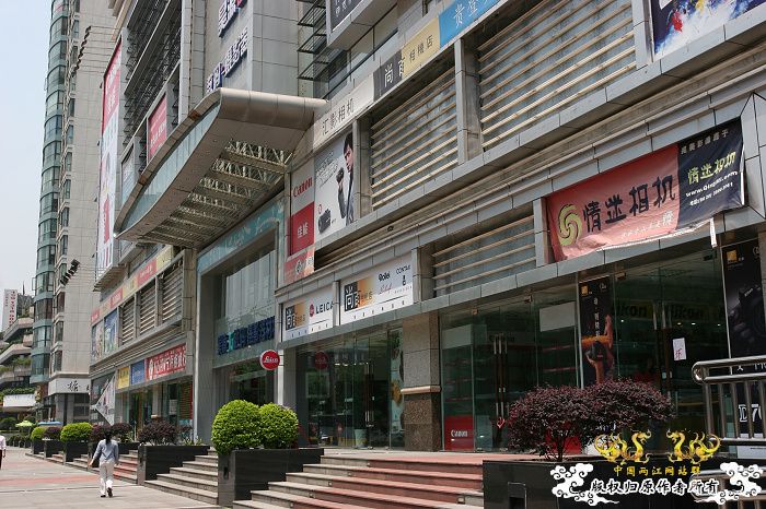 [原创]现场直播...1小时前花地湾朝圣记..多图..非高速宽带莫进...