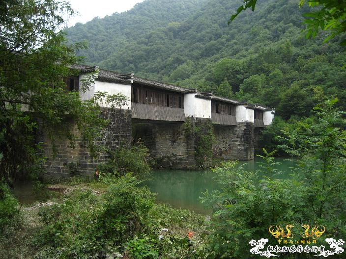 依然拱北