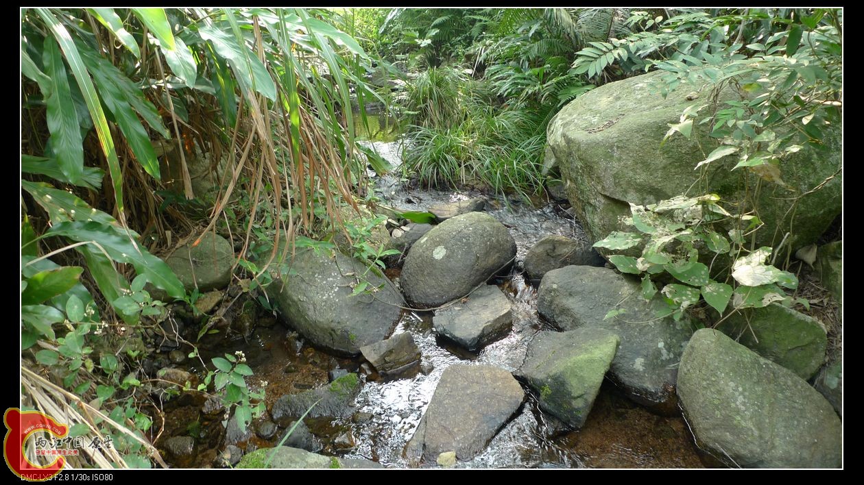 小山溪景色相当别致