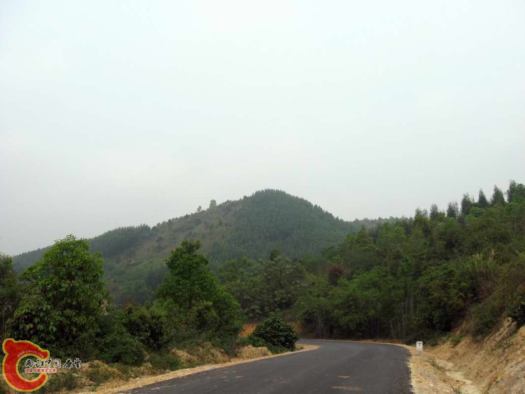 去某谷的路上