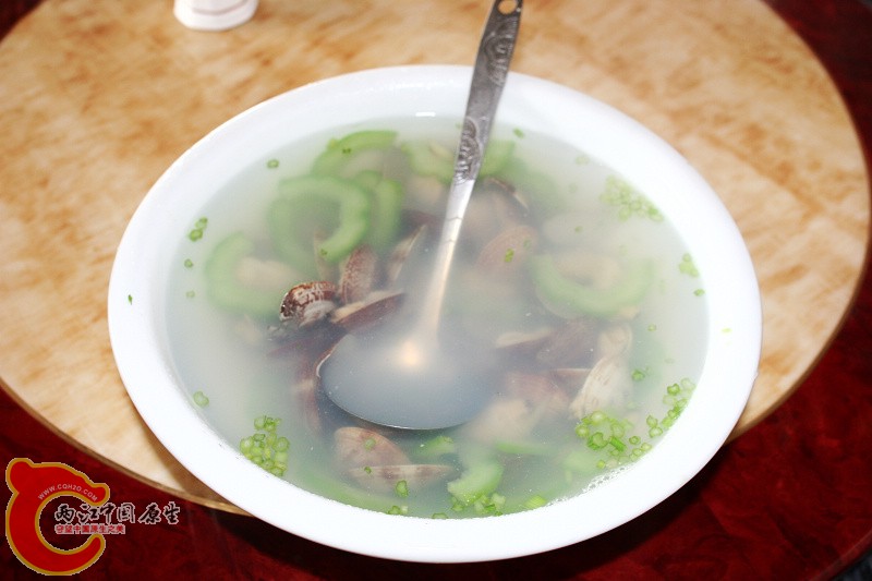 奋战了一个上午，该慰劳下我们的胃了
