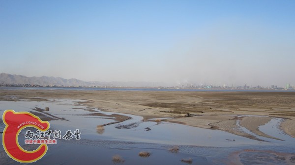 湖.jpg