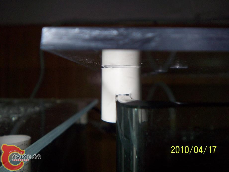 缸盖与缸之间的垫脚