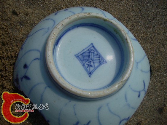 这个就看不出年代了，有可能是XXX年前的，也有可能是上周的，这年头仿古的太NB了1