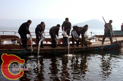 xinsrc_2131104140932109147043.jpg